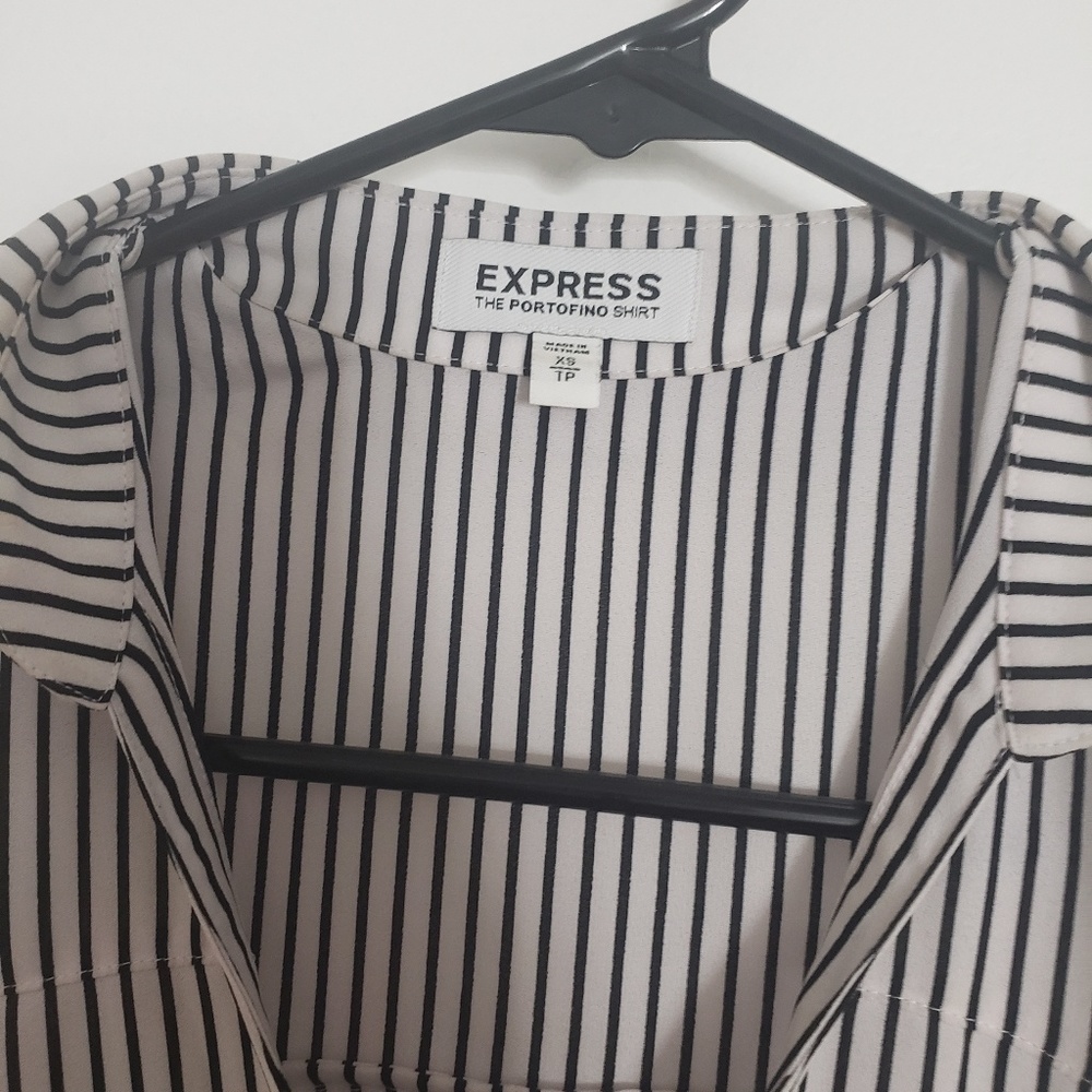 Express blouse XS